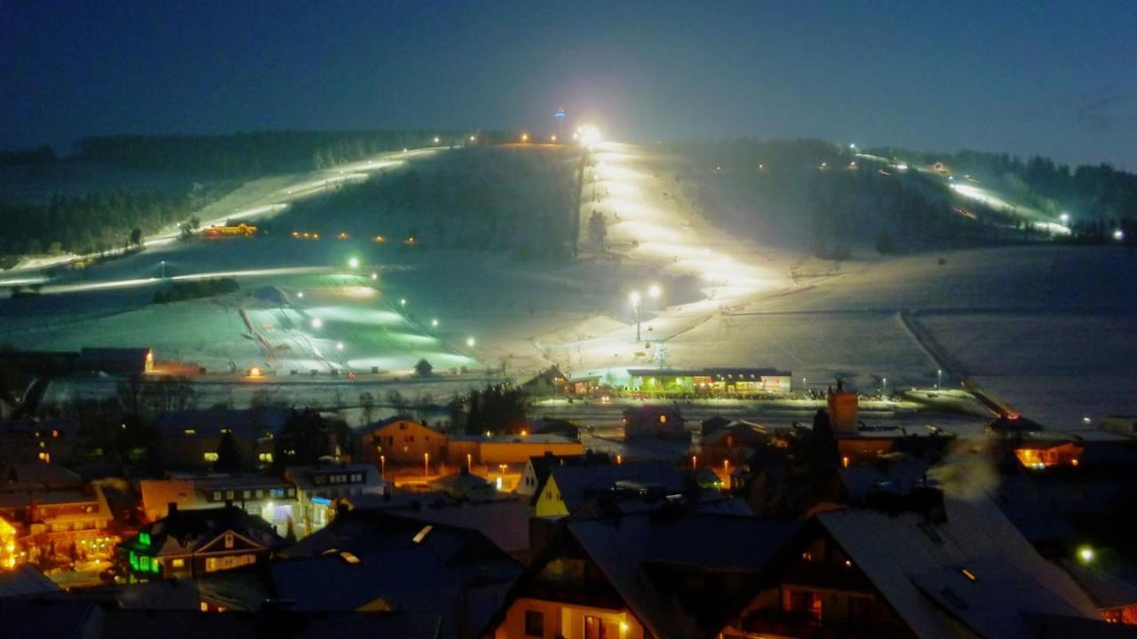 Quartier12 "Ski In & Bike Out" - Fewo Berg Willingen  Buitenkant foto